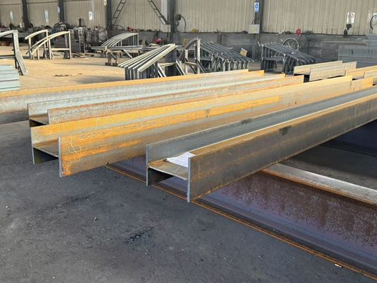 Różnorodna wielkości stal H idealna do różnych zastosowań od mostów po budynki przemysłowe